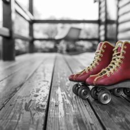 roller-skates-381216_1280